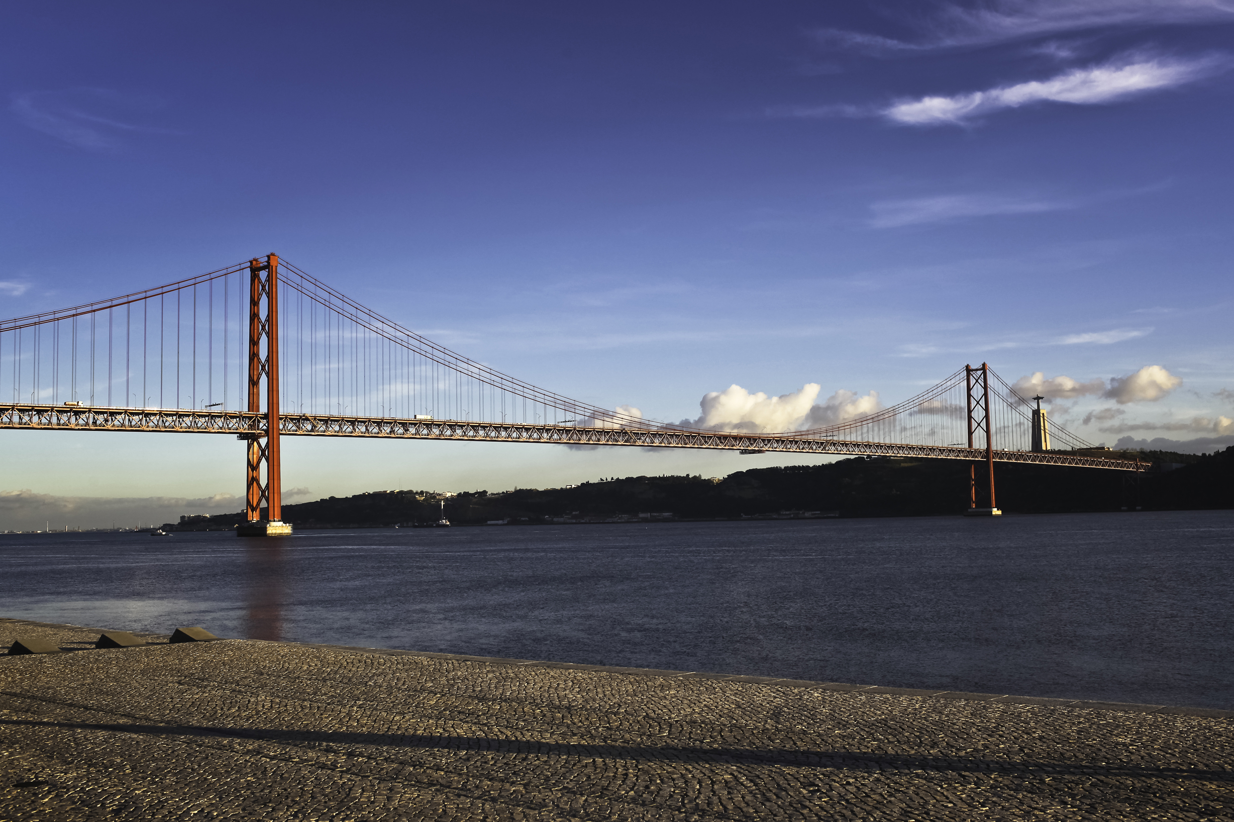 View of the 25 de Abril bridge in front of the Tagus river, where MAAT is located